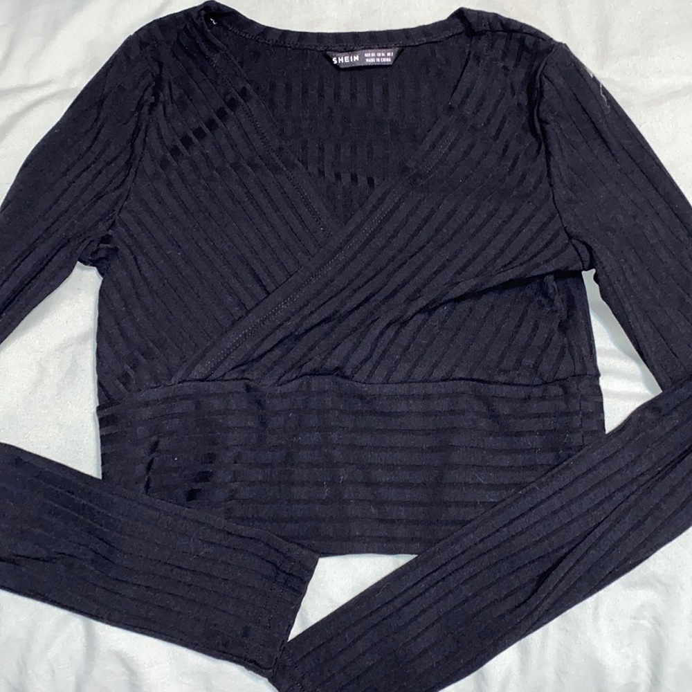 Long sleeve V neck